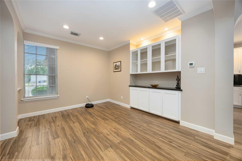 5498 Appleblossom Lane, Friendswood, Texas image 5