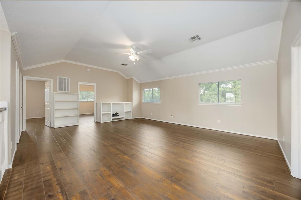 5498 Appleblossom Lane, Friendswood, Texas image 17