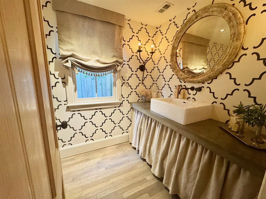 3911 Swarthmore Street, Houston, Texas image 17