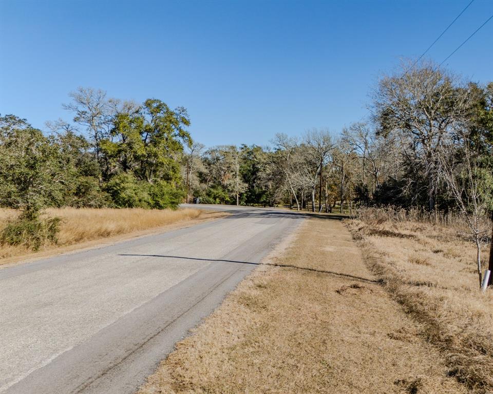 423 & 431 Creekside Drive, Canyon Lake, Texas image 8