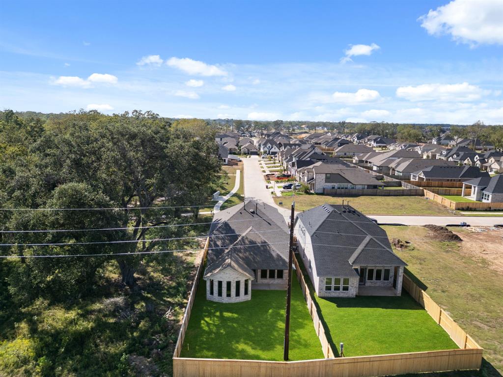 1202 Woodmont Drive, Missouri City, Texas image 30