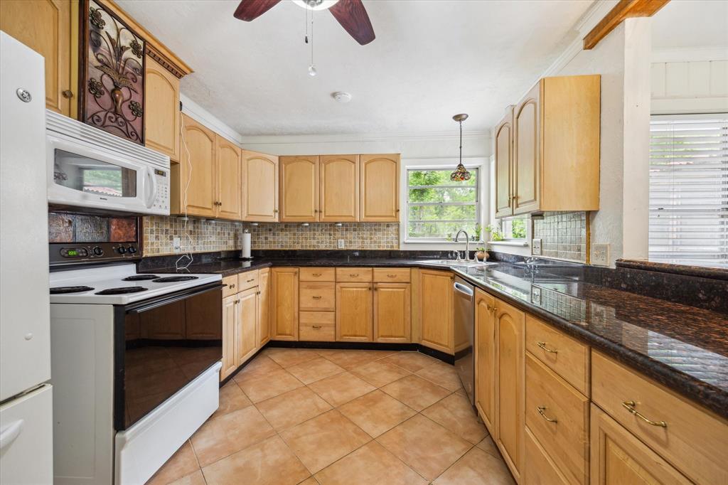 4639 Wild Indigo Street #459, Houston, Texas image 5