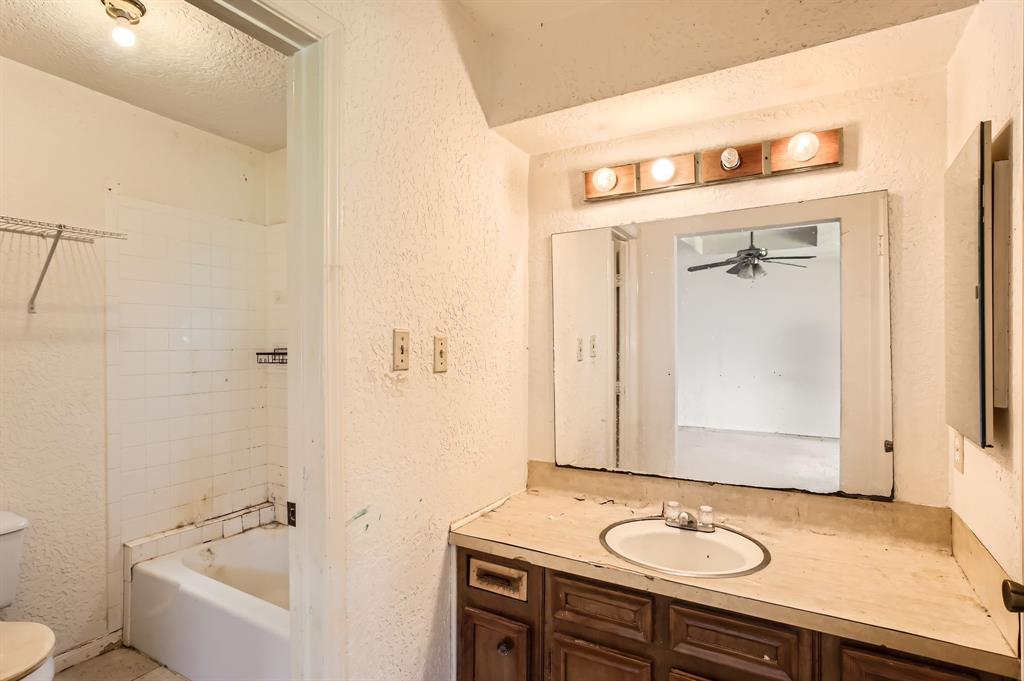 13019 Foxburo Drive, Houston, Texas image 16