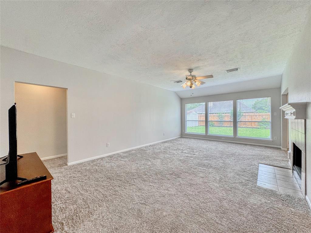 3302 Deer Trail Drive, Alvin, Texas image 14