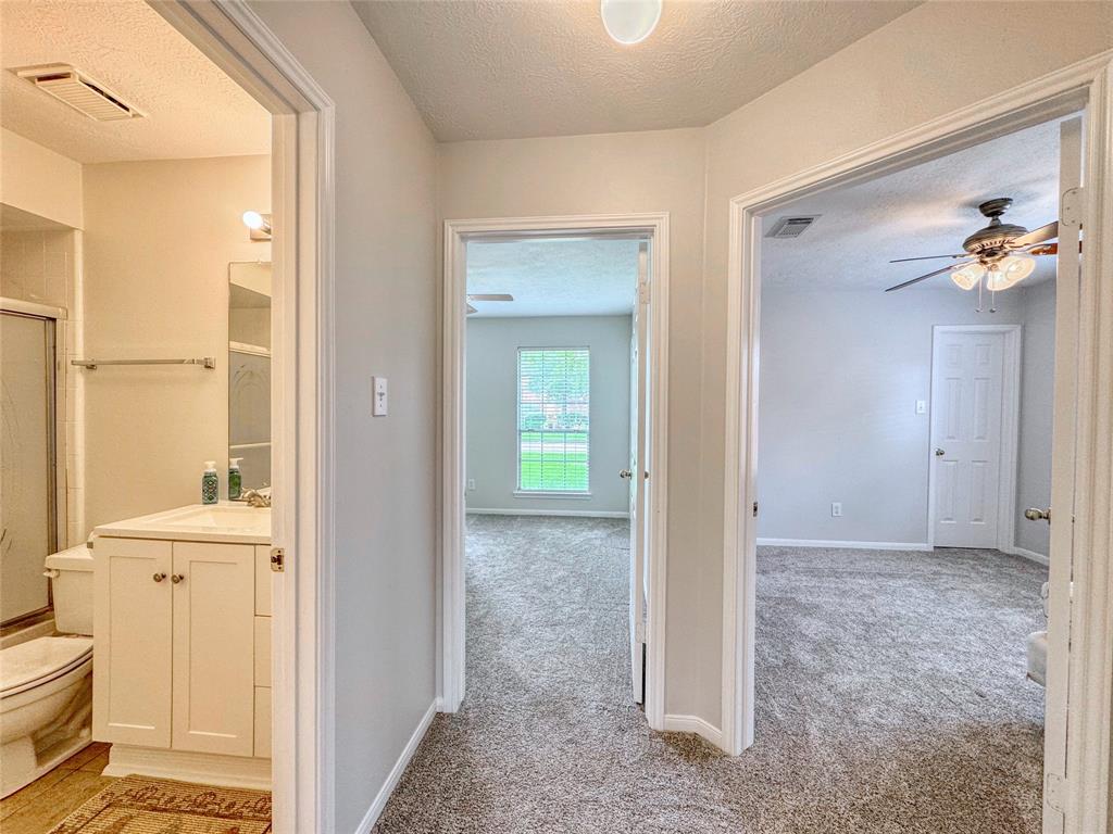 3302 Deer Trail Drive, Alvin, Texas image 34