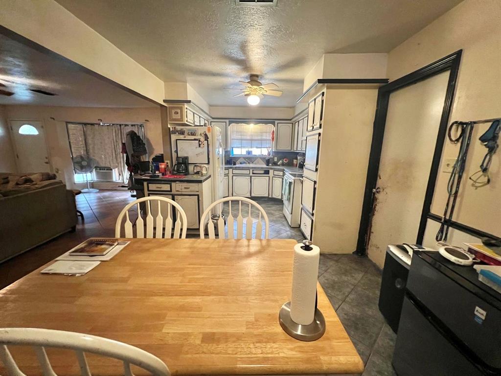 9149 Oak Arbor Drive, Conroe, Texas image 3