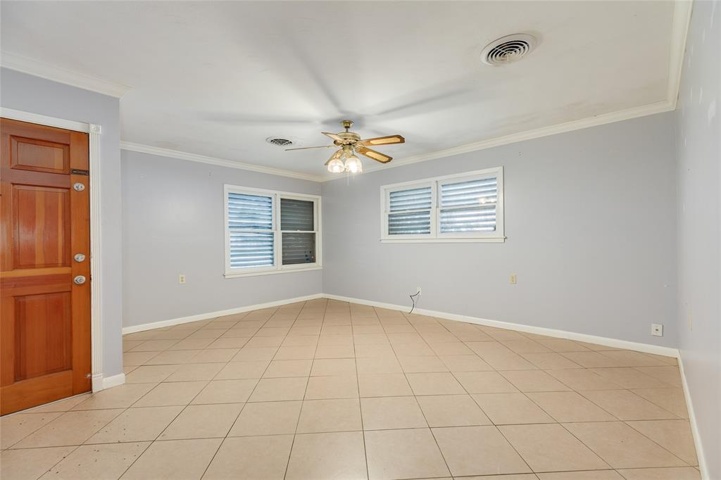 128 Tuna Street, Galveston, Texas image 4