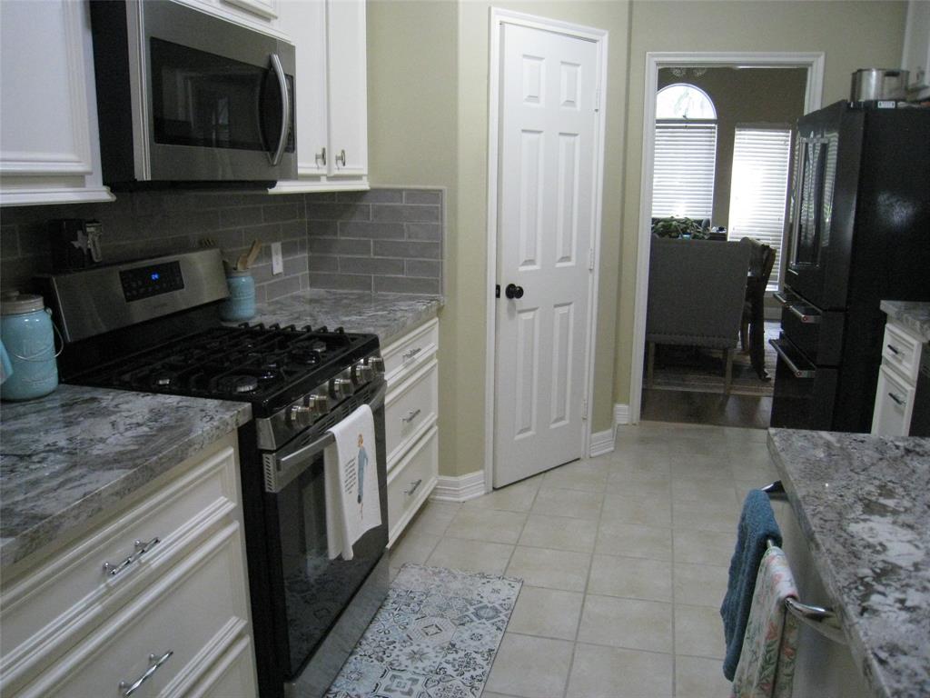 115 Texarkana Drive, Magnolia, Texas image 7