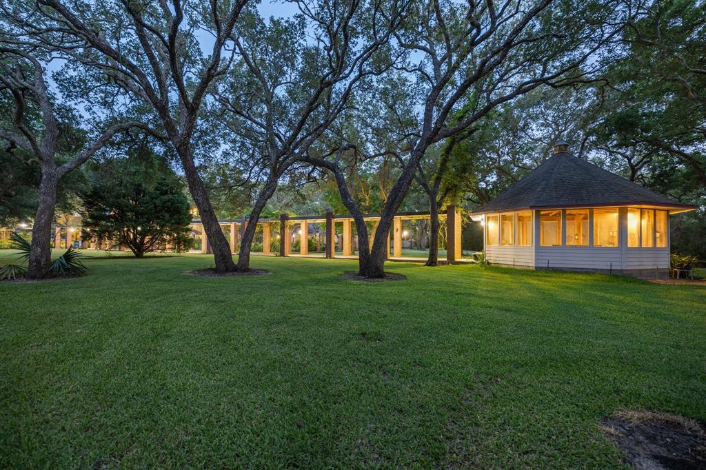 4102 Fm 1862, Blessing, Texas image 9