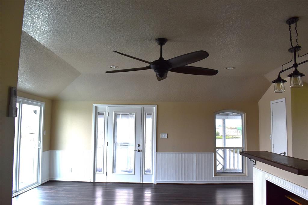 11 Chimaera Road, Sargent, Texas image 26