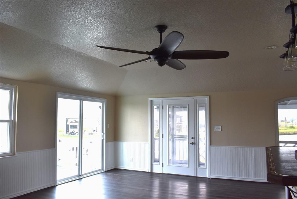 11 Chimaera Road, Sargent, Texas image 39