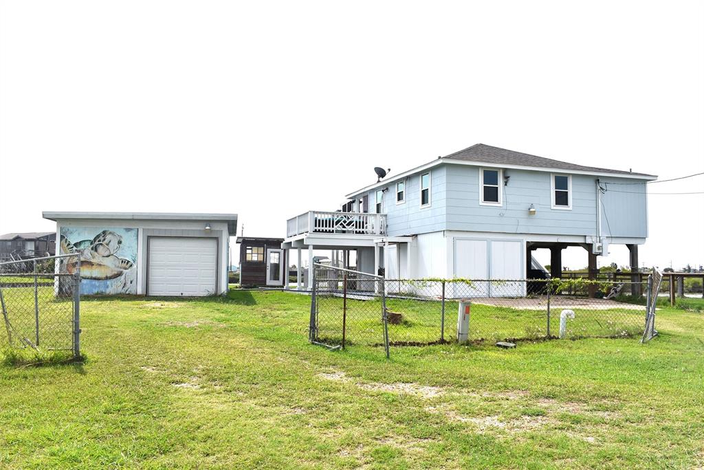11 Chimaera Road, Sargent, Texas image 1