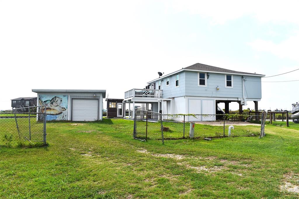 11 Chimaera Road, Sargent, Texas image 4