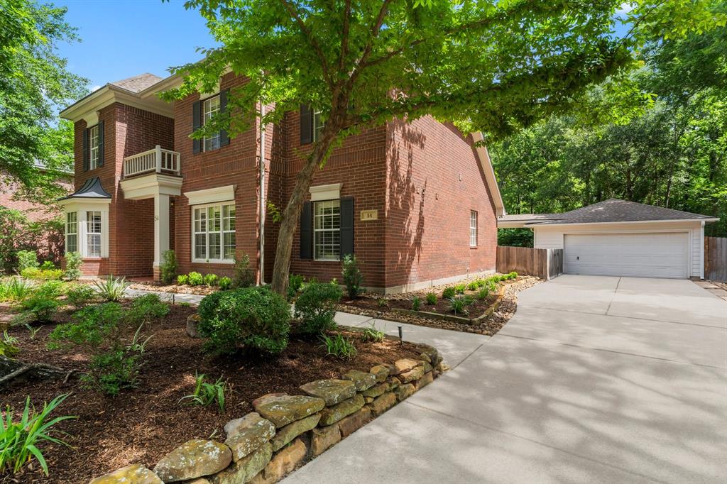 54 E Coldbrook Circle