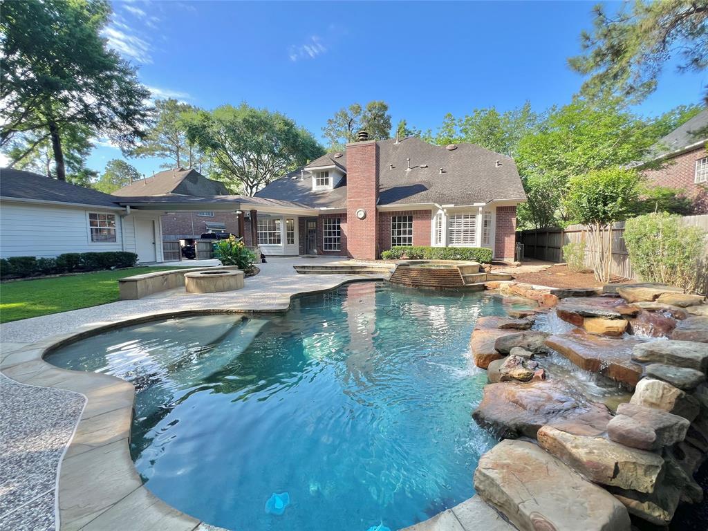 54 E Coldbrook Circle