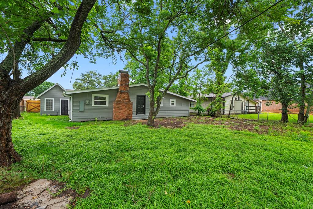 54 Lantana Court, Lake Jackson, Texas image 18