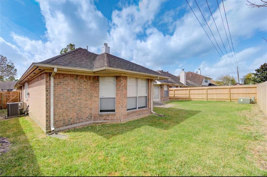 13130 Georgetown Drive, Sugar Land, Texas image 30