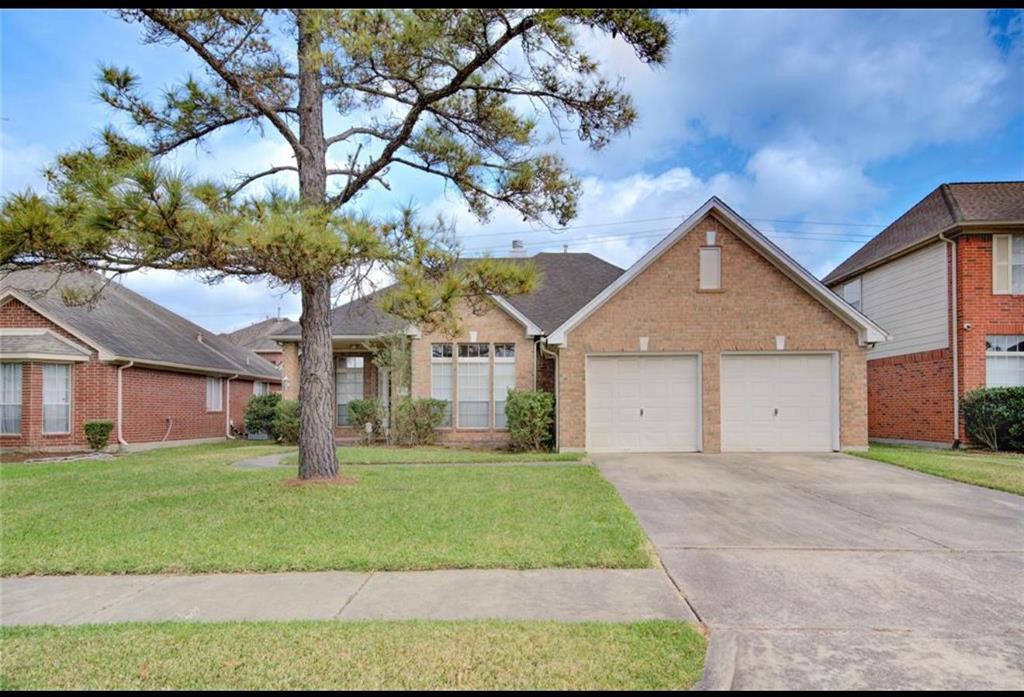 13130 Georgetown Drive, Sugar Land, Texas image 2
