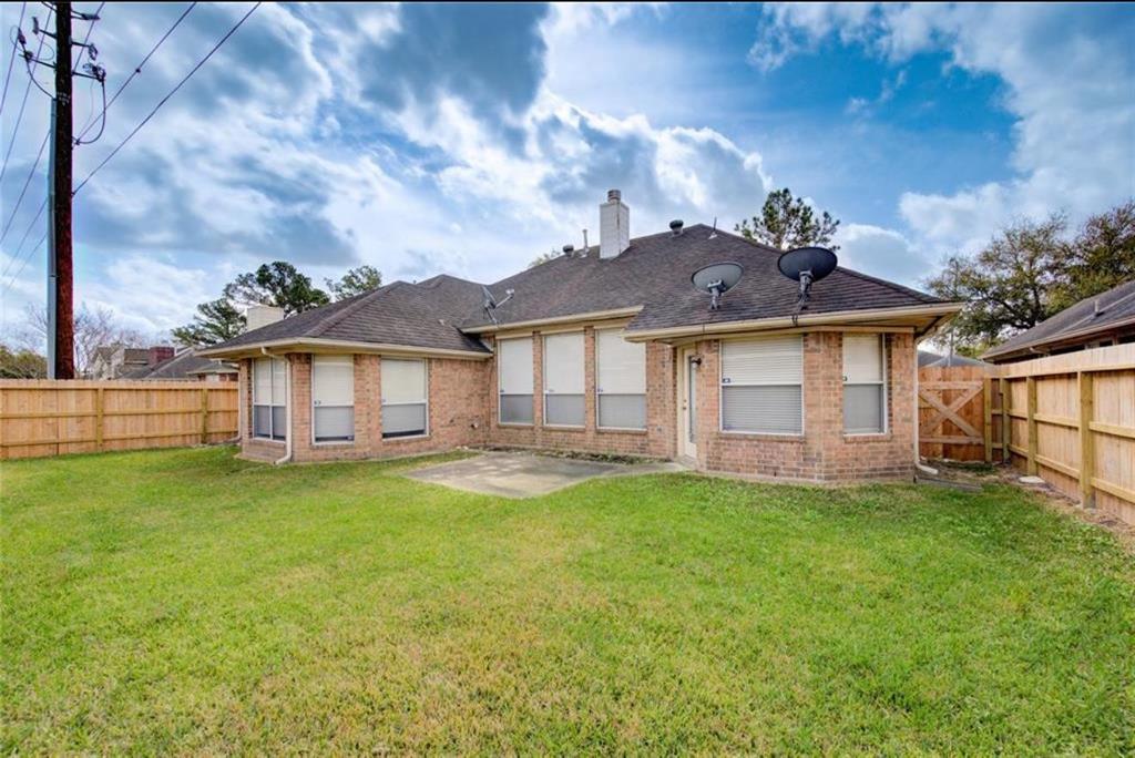 13130 Georgetown Drive, Sugar Land, Texas image 31
