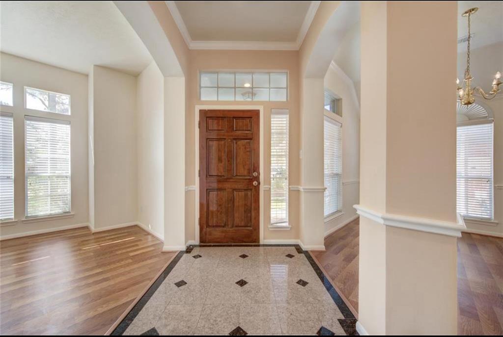 13130 Georgetown Drive, Sugar Land, Texas image 4