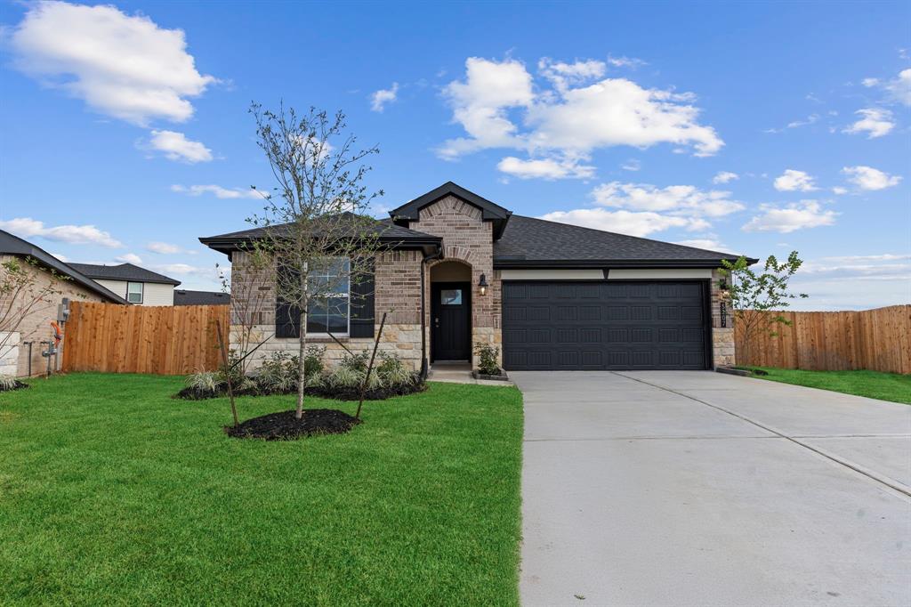 5115 Sunset Oaks Dr Dr, Fresno, Texas image 1