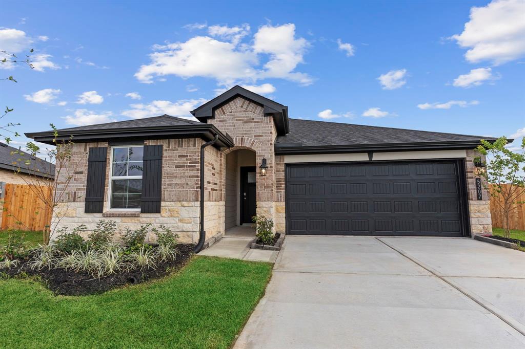 5115 Sunset Oaks Dr Dr, Fresno, Texas image 2