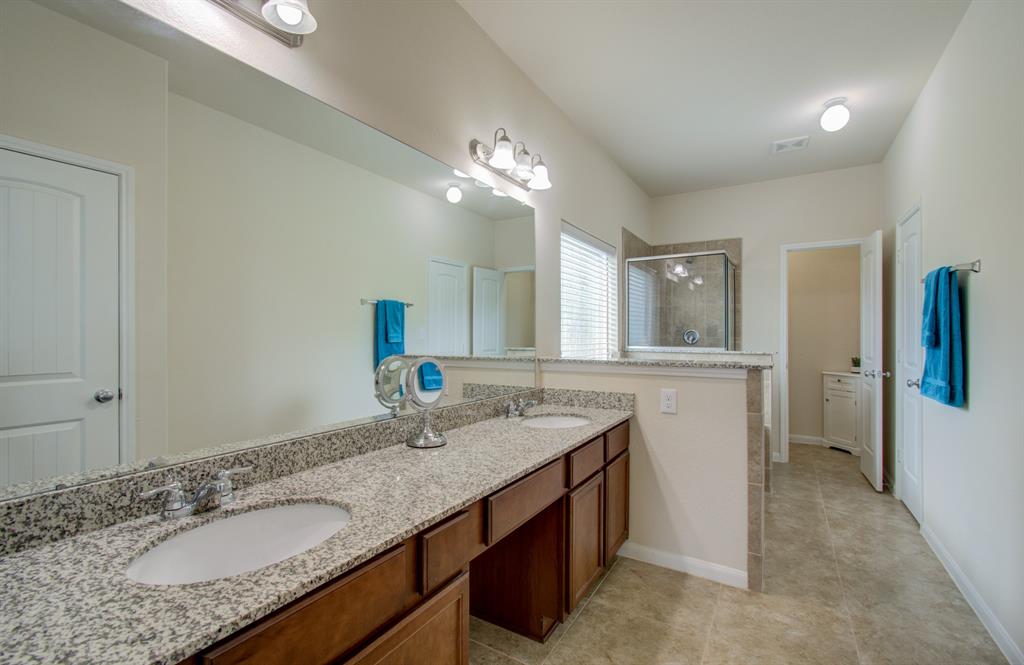 4011 Longwood Drive, Mont Belvieu, Texas image 18
