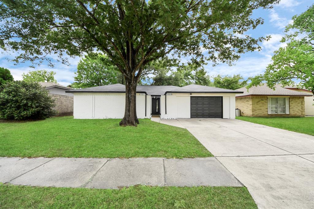 20010 Cottonglade Lane, Humble, Texas image 2