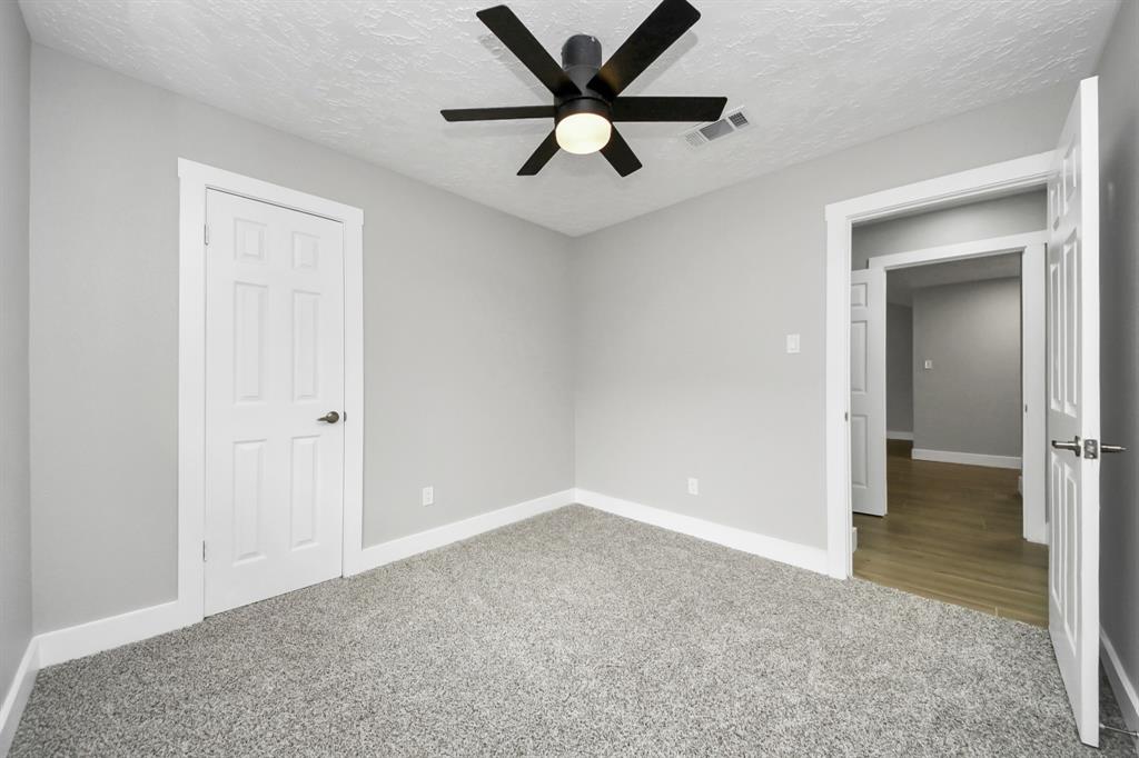 20010 Cottonglade Lane, Humble, Texas image 22