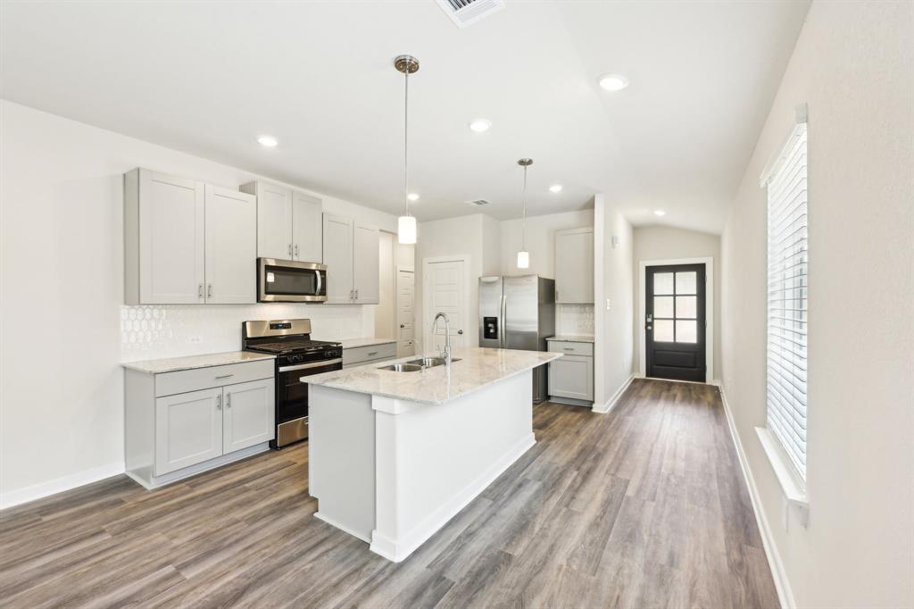 6721 Chinapkin Oak Lane, Conroe, Texas image 12