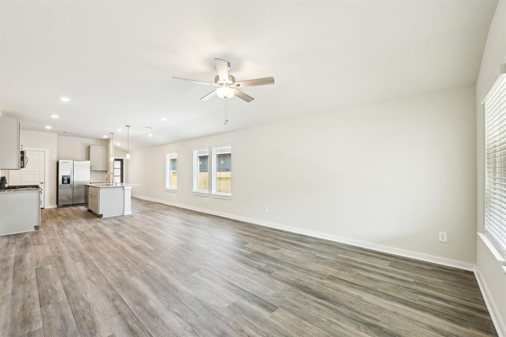6721 Chinapkin Oak Lane, Conroe, Texas image 4
