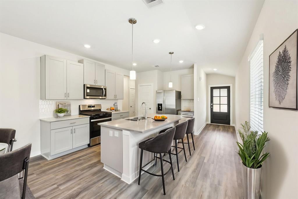 6721 Chinapkin Oak Lane, Conroe, Texas image 1