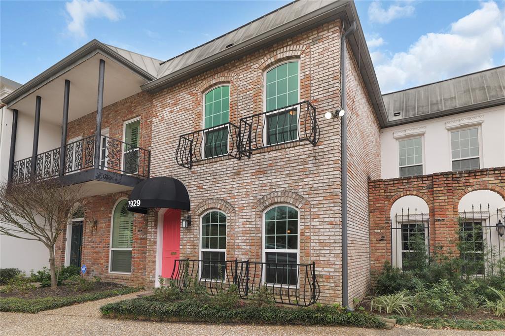7929 Woodway Drive 4