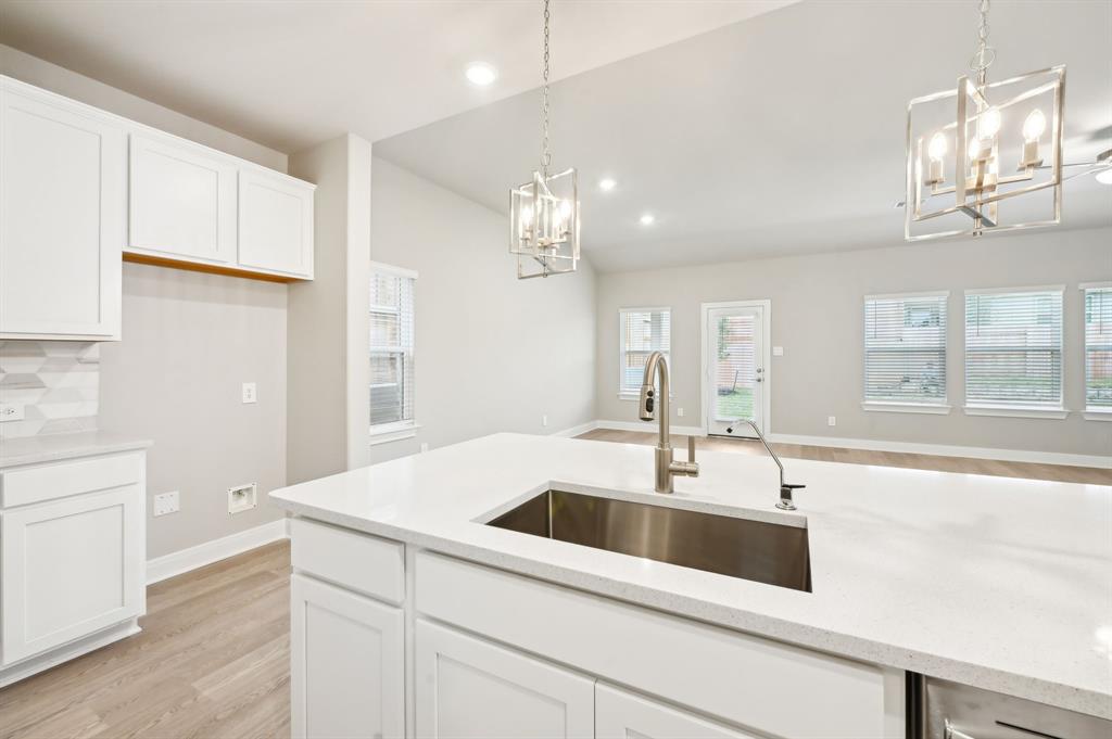 141 Bay Bridge Court, Montgomery, Texas image 4