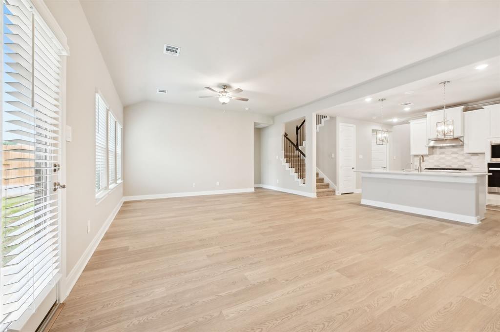 141 Bay Bridge Court, Montgomery, Texas image 7