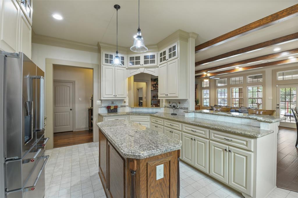 5050 Pleasure Lake Drive, Willis, Texas image 14