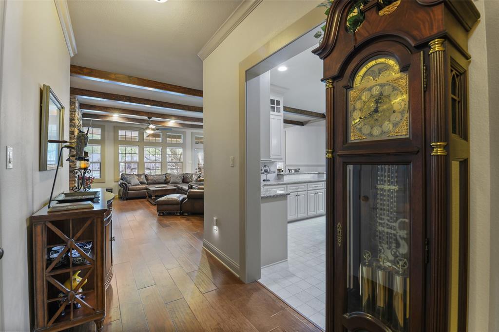 5050 Pleasure Lake Drive, Willis, Texas image 6
