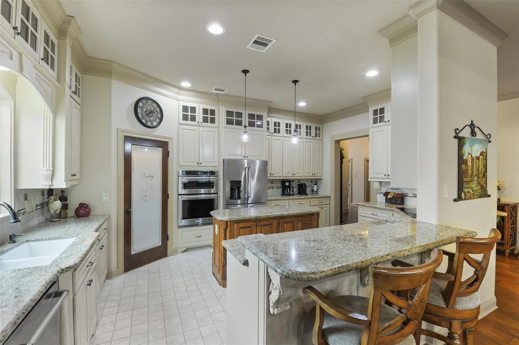 5050 Pleasure Lake Drive, Willis, Texas image 11