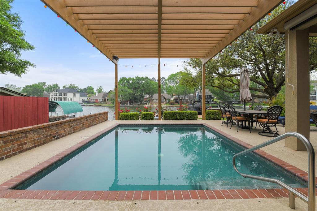 5050 Pleasure Lake Drive, Willis, Texas image 36