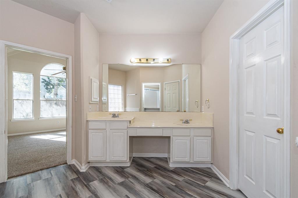 2415 Blue Shadow Drive, Spring, Texas image 16