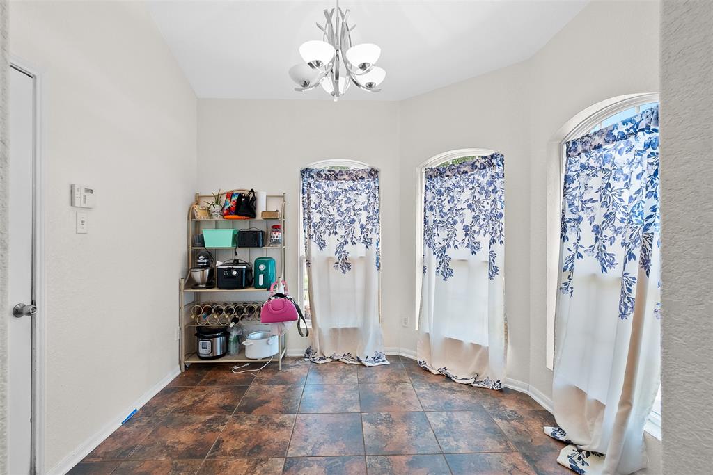 19034 Ashford Square Street, Tomball, Texas image 8