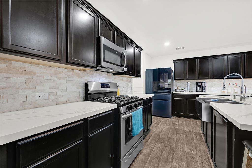 1226 Mira Colina Road, Channelview, Texas image 7