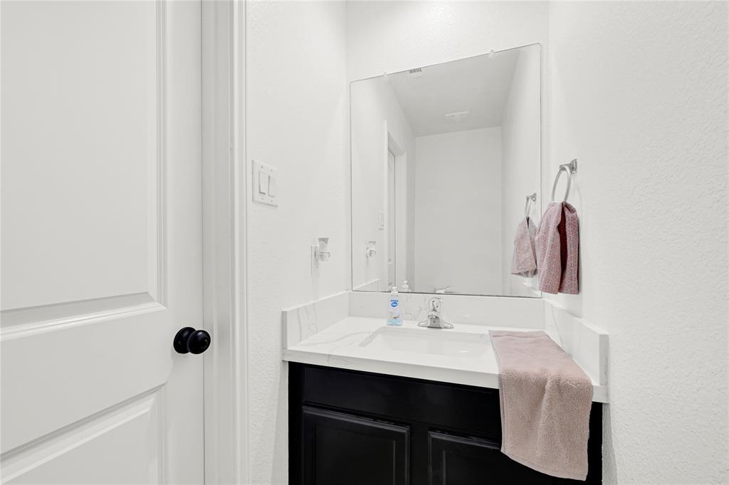 1226 Mira Colina Road, Channelview, Texas image 8