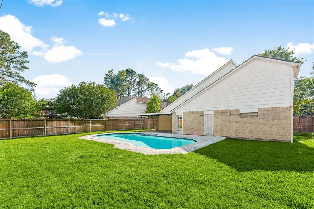 7306 Creek Crest Drive, Houston, Texas image 21