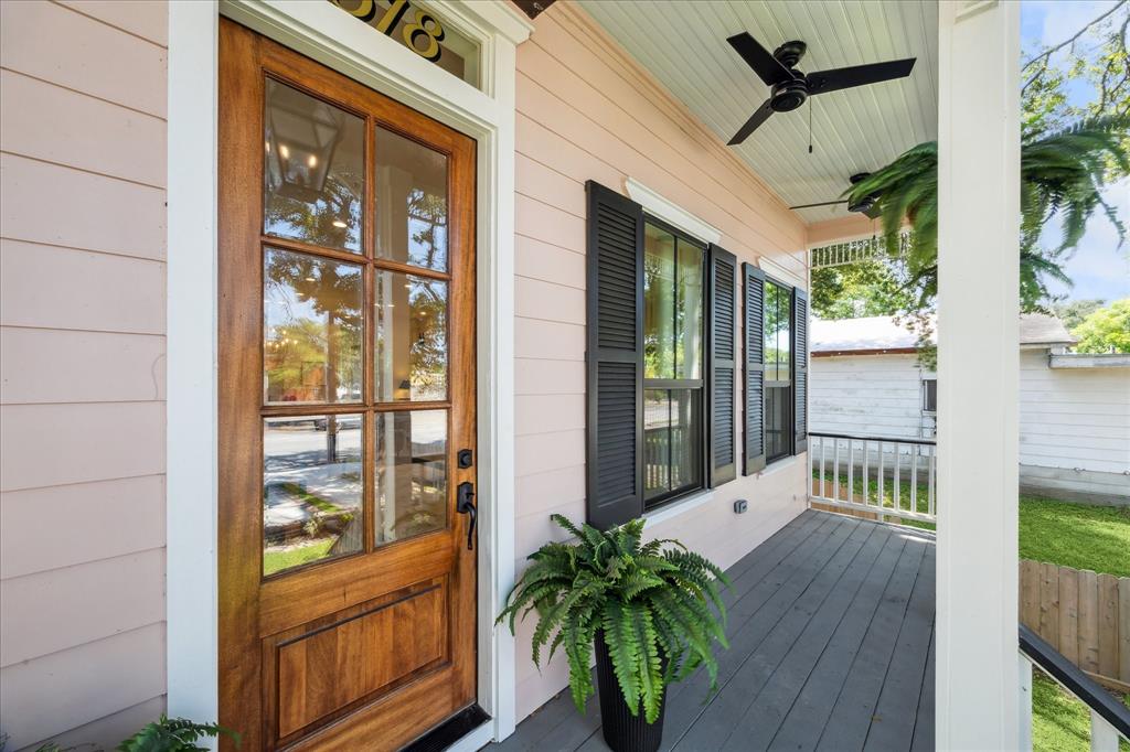 1518 31st Street, Galveston, Texas image 4