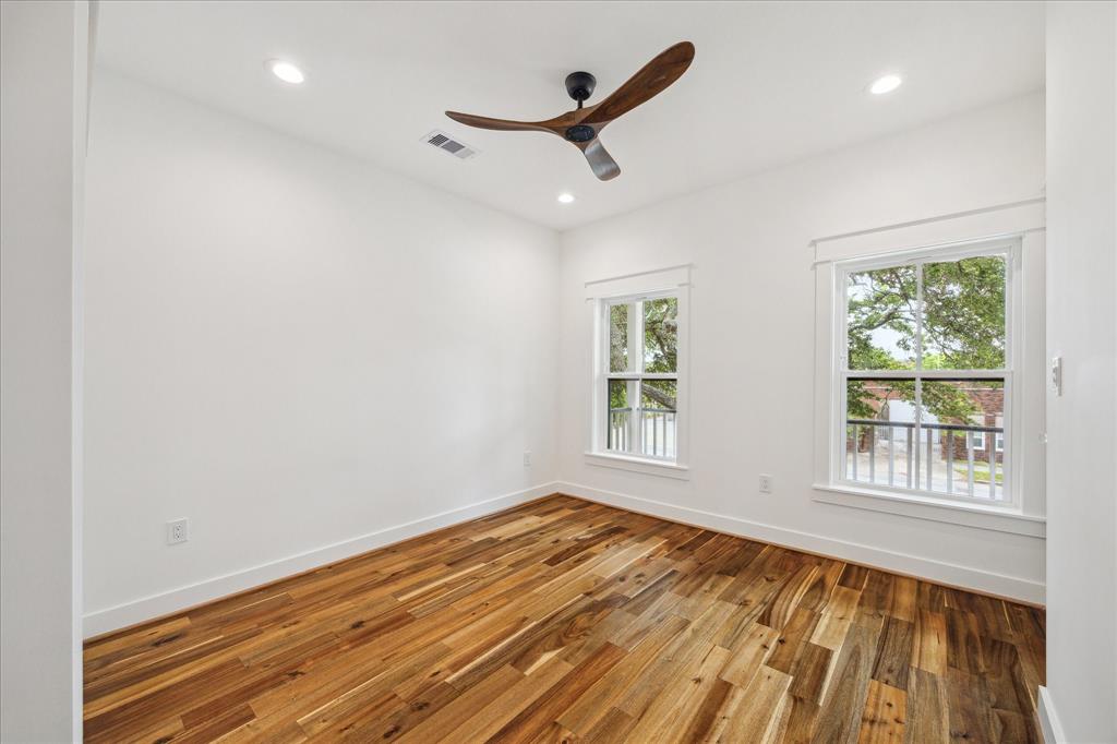1518 31st Street, Galveston, Texas image 40