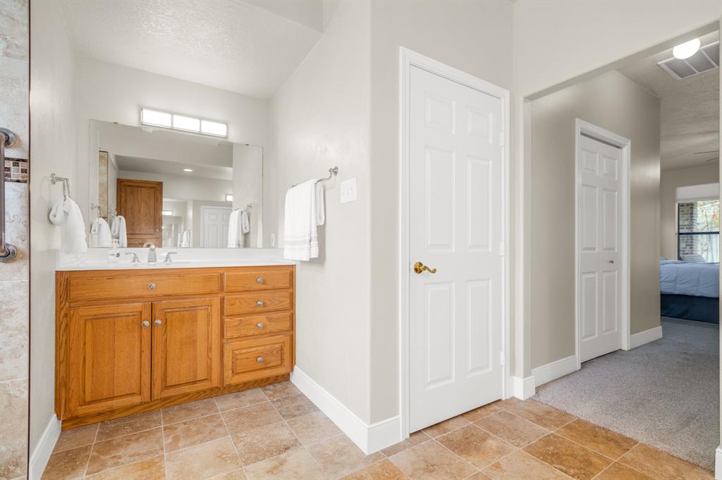 111 Cliffbrook Lane, Cleveland, Texas image 20