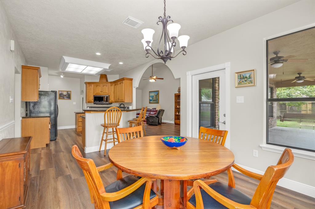 111 Cliffbrook Lane, Cleveland, Texas image 10