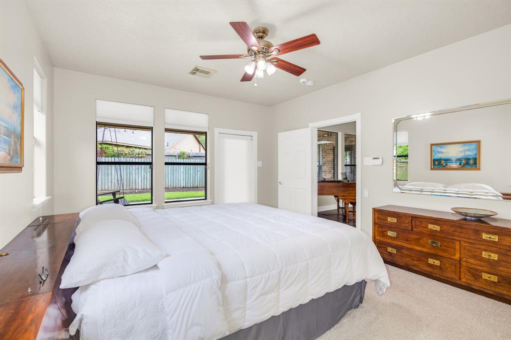 111 Cliffbrook Lane, Cleveland, Texas image 16