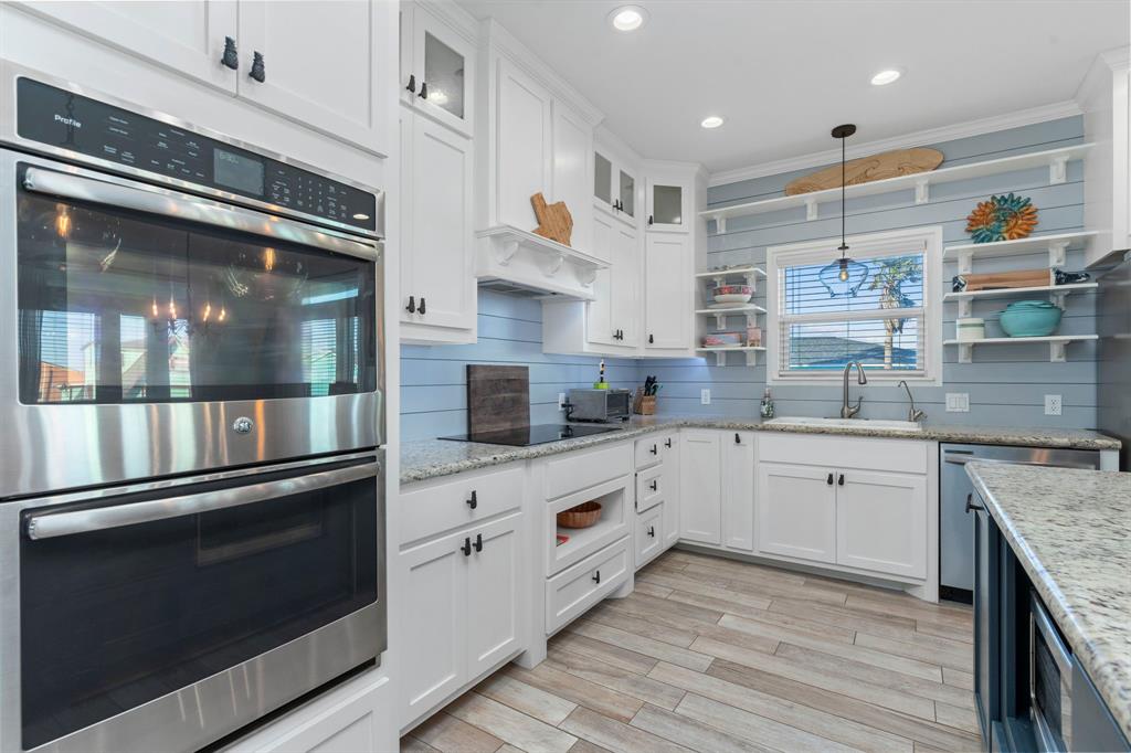 1210 Sargasso Court, Surfside Beach, Texas image 12